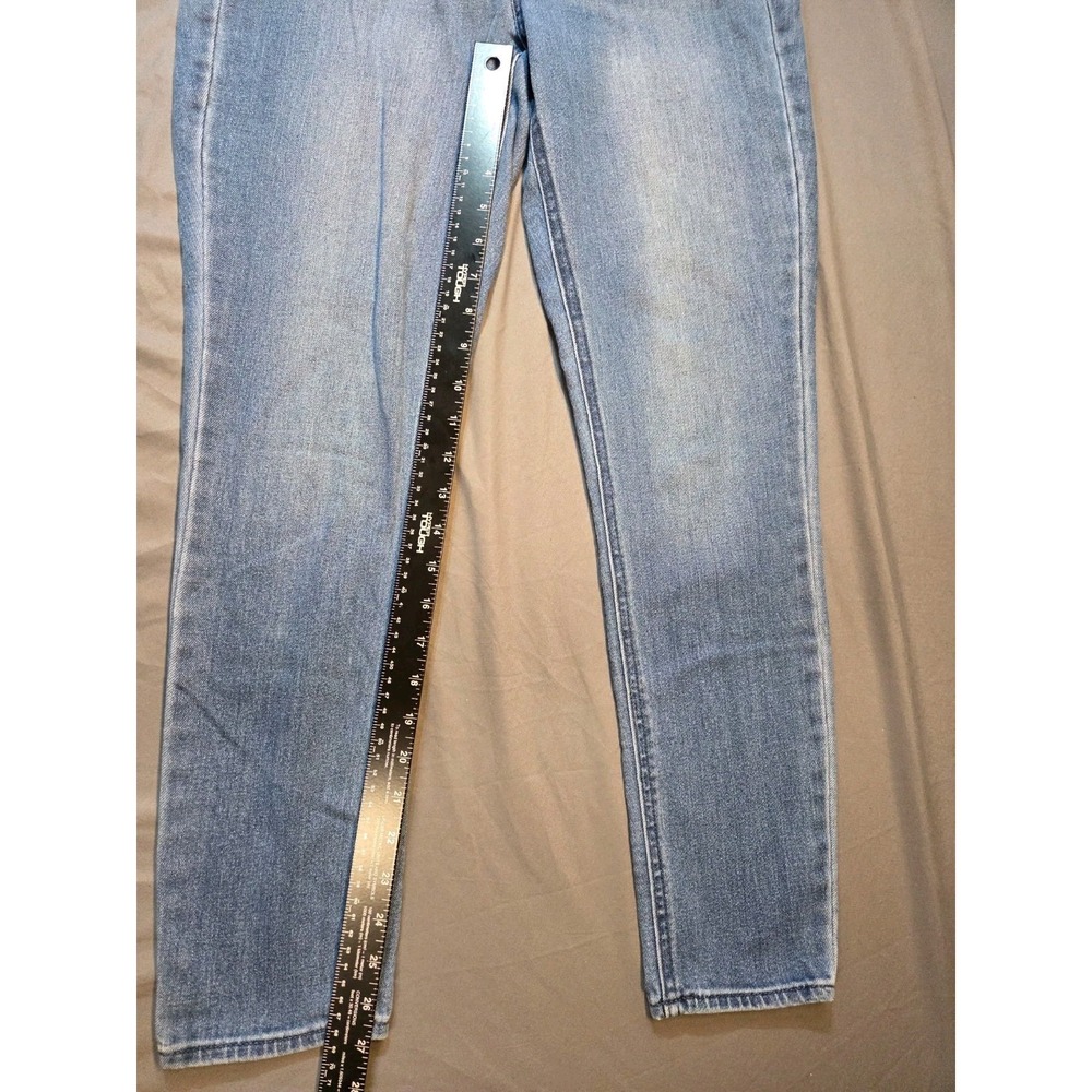 526 Old Navy Women's Size 10 Light Wash Straight Leg Jeans High Rise Denim - Picture 2 of 15
